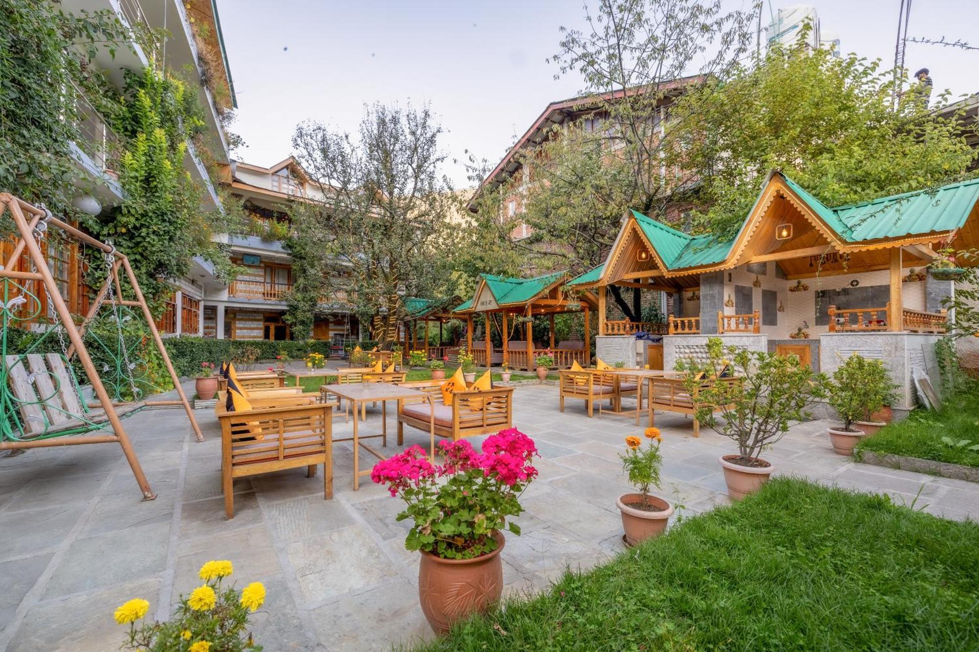 Hide-In Old Manali Hotel Buitenkant foto